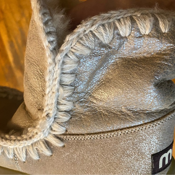 Mou tan metallic Ankle Boots with Cream Trim rubber gum sole - Picture 4 of 6